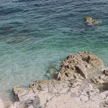 Charming Flat With Comfy Terrace,3001 Rabac