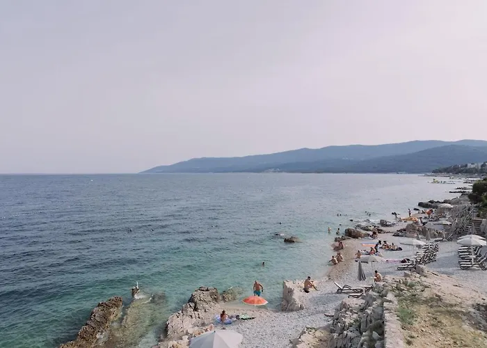 Charming Flat With Comfy Terrace,3001 Rabac